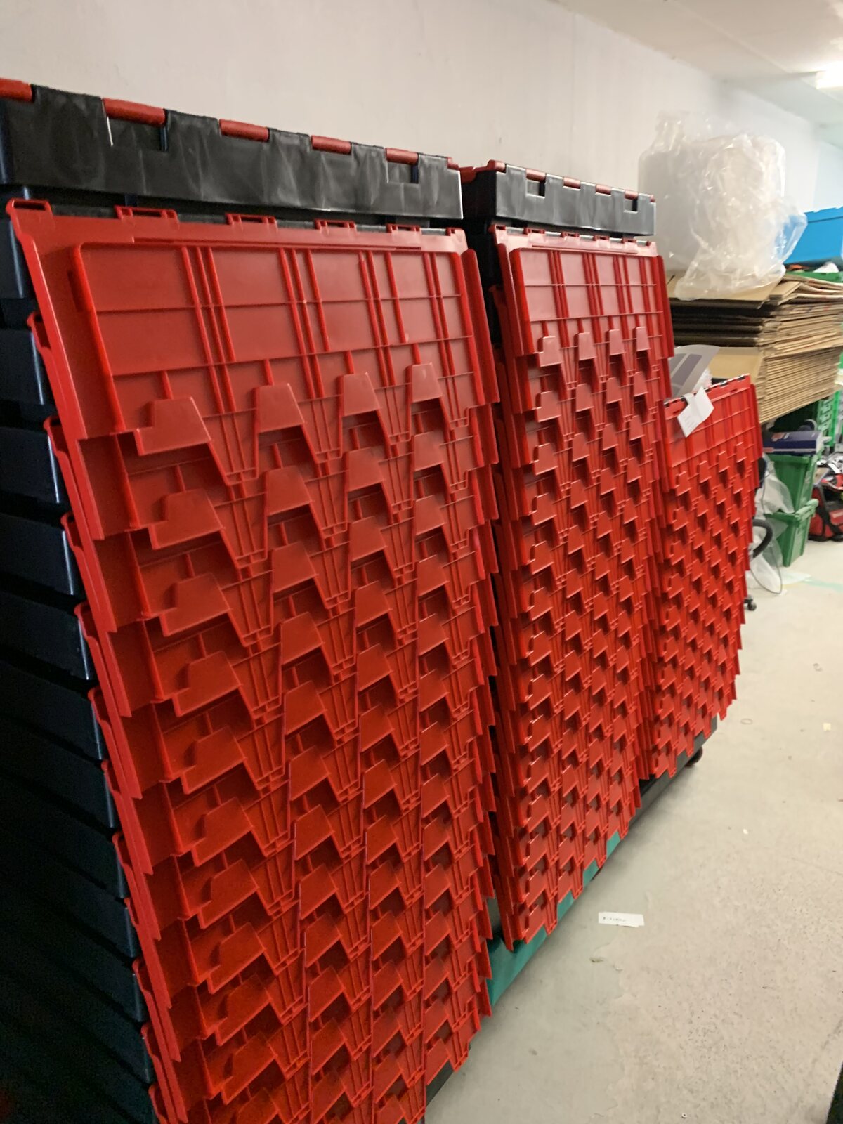 15 reusable plastic moving crates ready for hire in Sydney